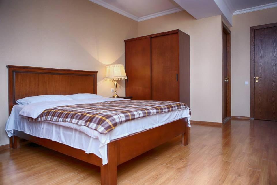 Hotel Bagrati 1003 à Koutaïssi Extérieur photo