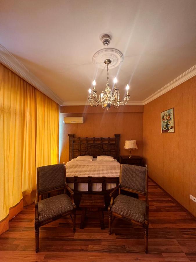 Hotel Bagrati 1003 à Koutaïssi Extérieur photo