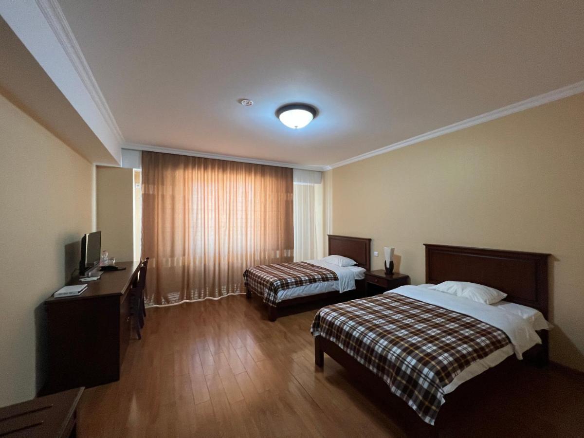 Hotel Bagrati 1003 à Koutaïssi Extérieur photo
