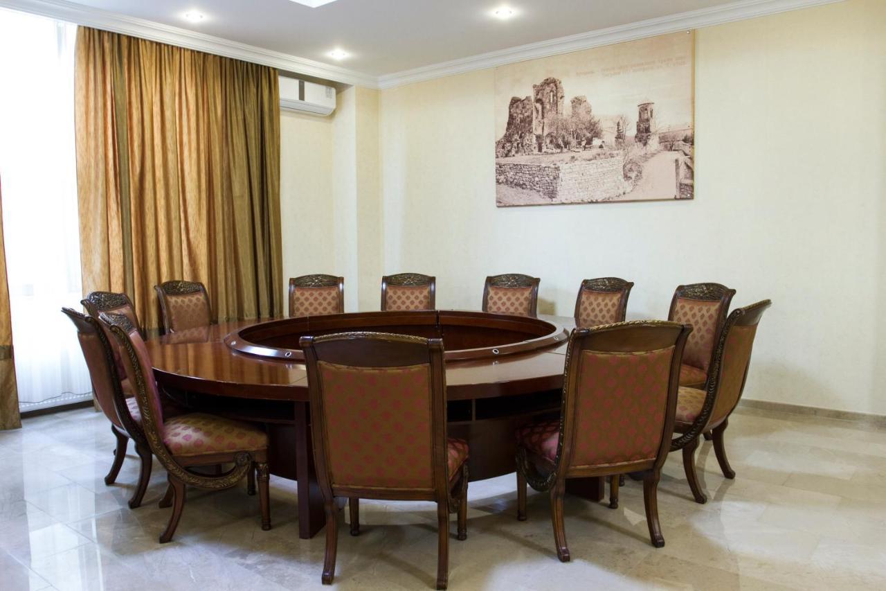 Hotel Bagrati 1003 à Koutaïssi Extérieur photo